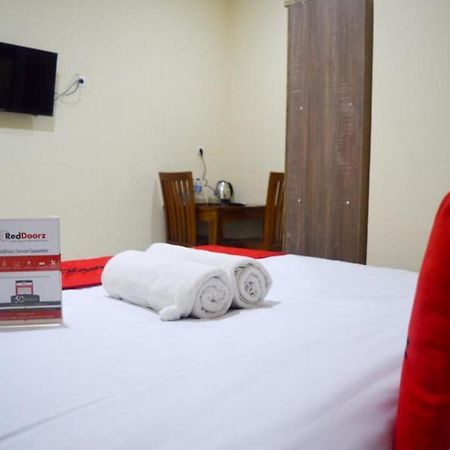 Reddoorz Near Sam Poo Kong 2 Hotel Semarang Exterior photo