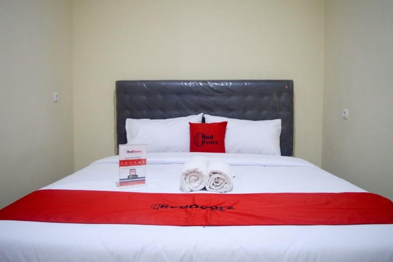 Reddoorz Near Sam Poo Kong 2 Hotel Semarang Exterior photo